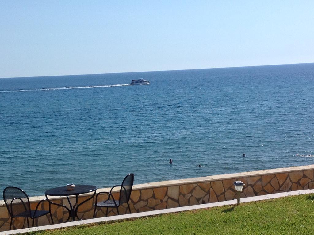 Aquarius House Villa Agios Georgios  Bagian luar foto